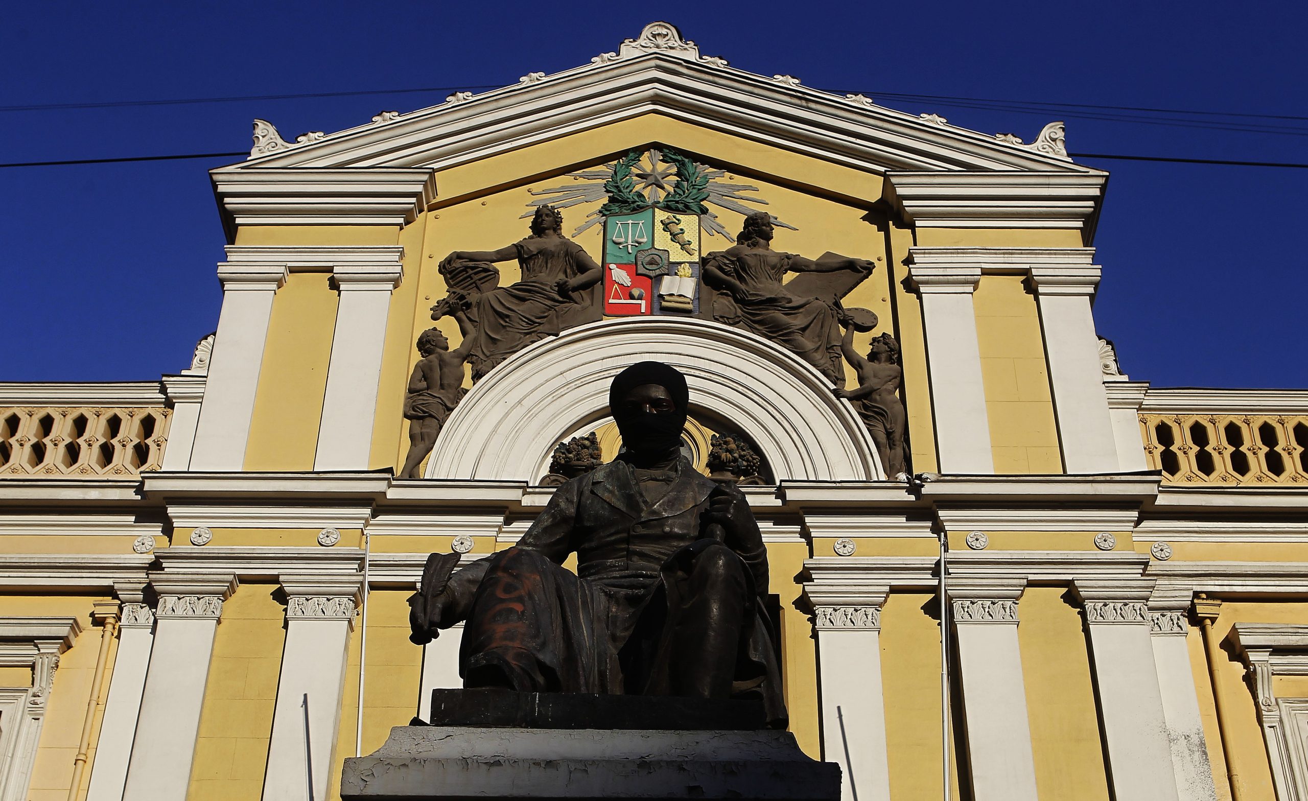 U. de Chile incentivará posibilidad de cambiarse de carrera a estudiantes de primer año con crisis vocacional