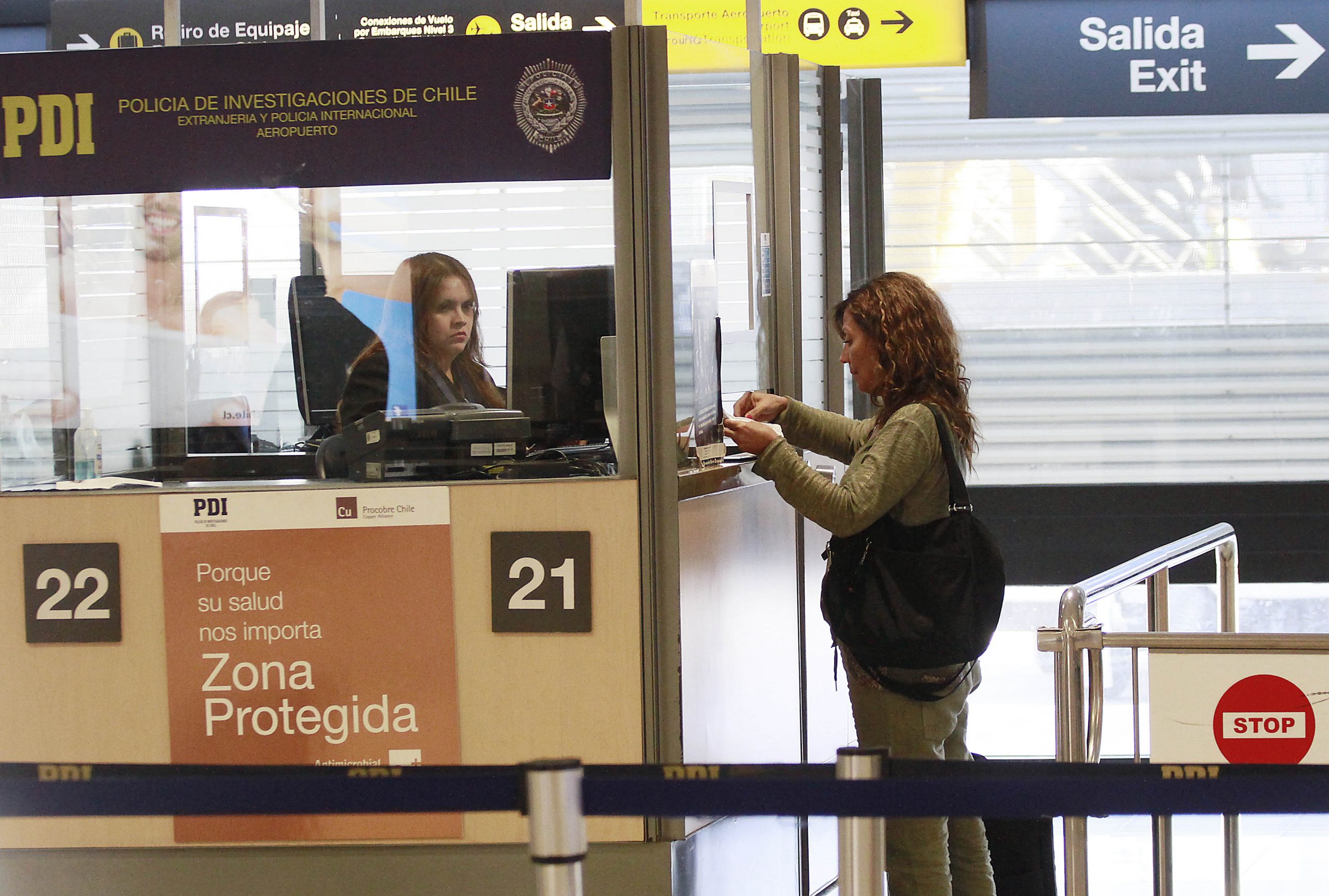 Más de $130 mil millones recibió el Fisco por la llegada de extranjeros a Chile entre 2010 y 2017