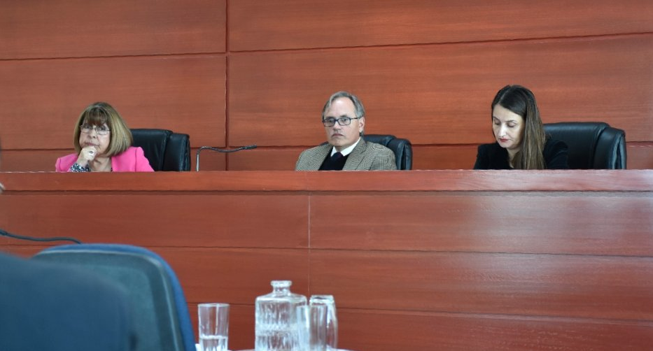 Decretan arresto domiciliario total para abogado imputado por almacenar material pornográfico infantil