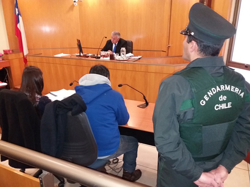 Niña de 13 años relató al asistente social del colegio que su papá la violó