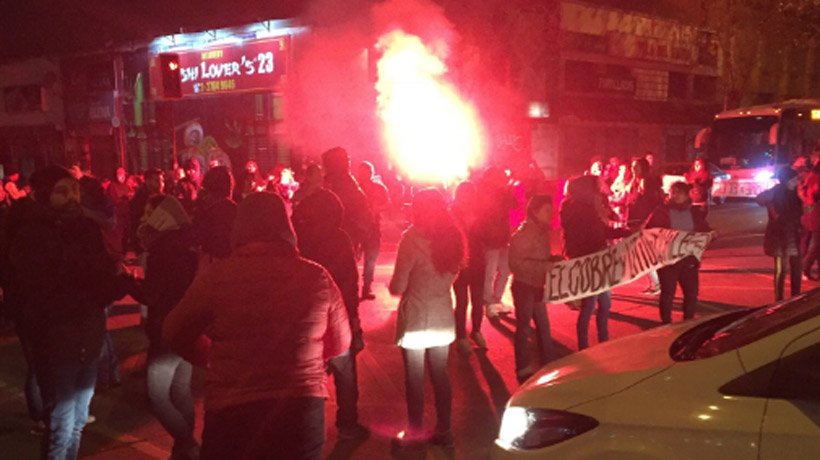 Día de la Dignidad Nacional: Pobladores se manifiestan en Santiago por el derecho a la vivienda y ciudad justa