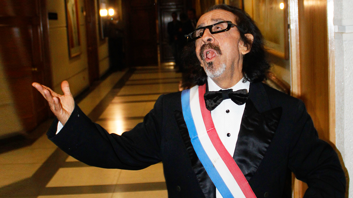 VIDEO| "¡Todos juntos por el NO!": Florcita Motuda baila el Vals del NO en el Congreso