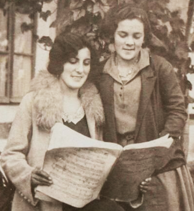 “Y también hicieron periódicos” de Claudia Montero: unas cuantas oleadas de historia feminista