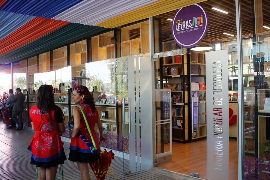 Recoletras: Una solución a la discriminación de clase en el mundo del libro