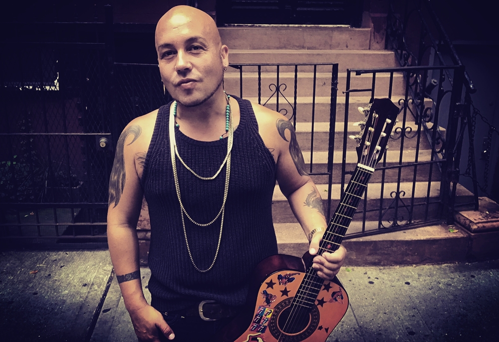 Go sorprende con nuevo disco con ritmos latinos