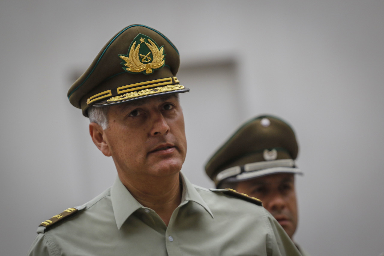 Oposición pide nuevamente la renuncia de Rozas tras atropello de Jorge Mora