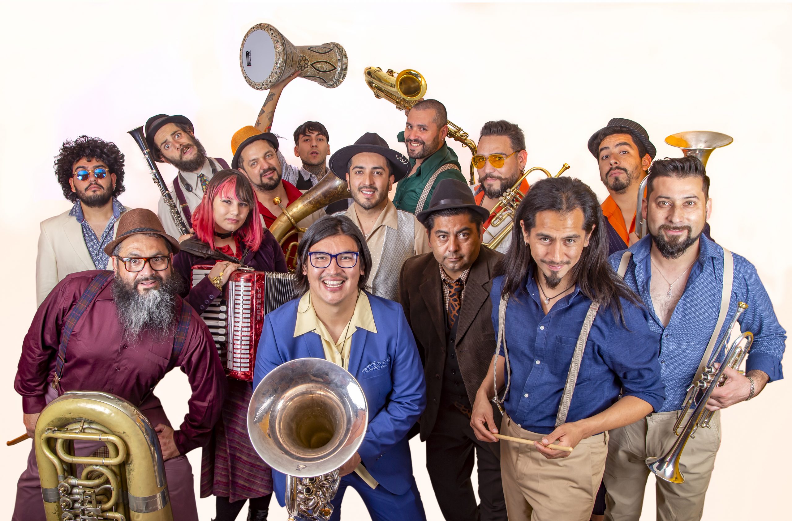 Balkandino: ex “La Mano Ajena” estrena nuevo proyecto musical con “Me Voy Me Voy”