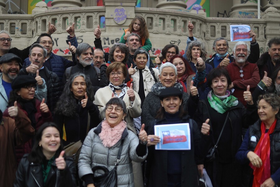 Artistas expresan su apoyo a la nueva Constitución: 