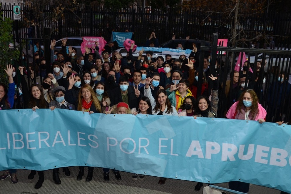 Partido Liberal opta por el “Apruebo para Mejorar” y prepara franja