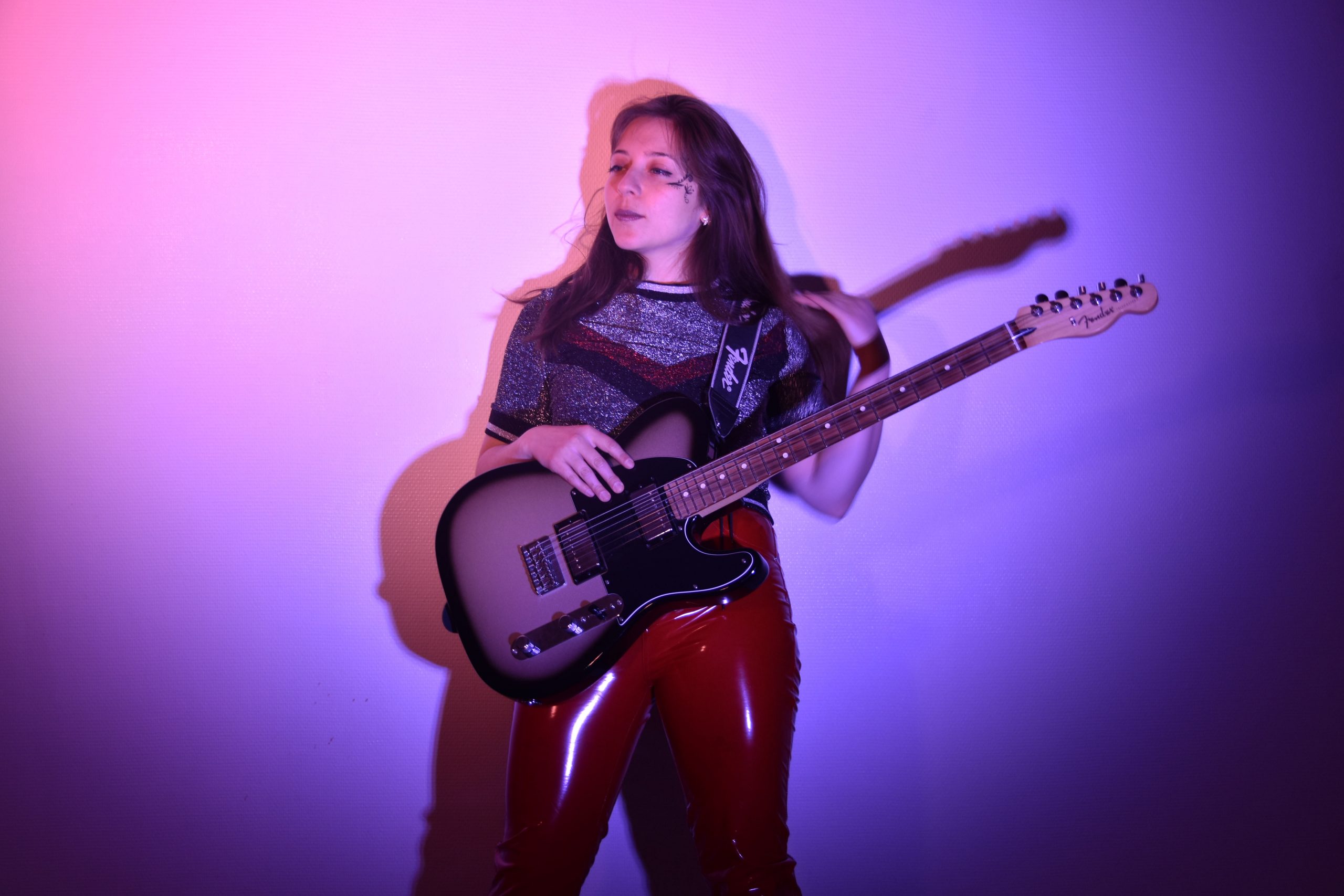 ‘Sick, Sad, Psycho’ de Viva Australis: La delgada línea entre el amor y el odio