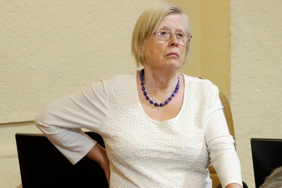 Diputada Bulnes busca crear registro nacional de prófugos por deudas de alimentos