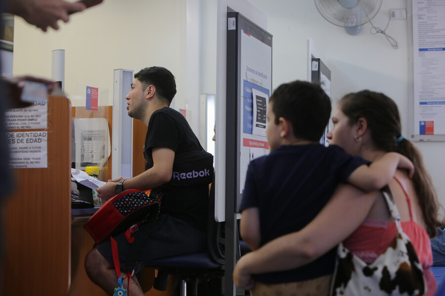 Presentan proyecto para que trabajadores tengan dos días libres al año para hacer trámites